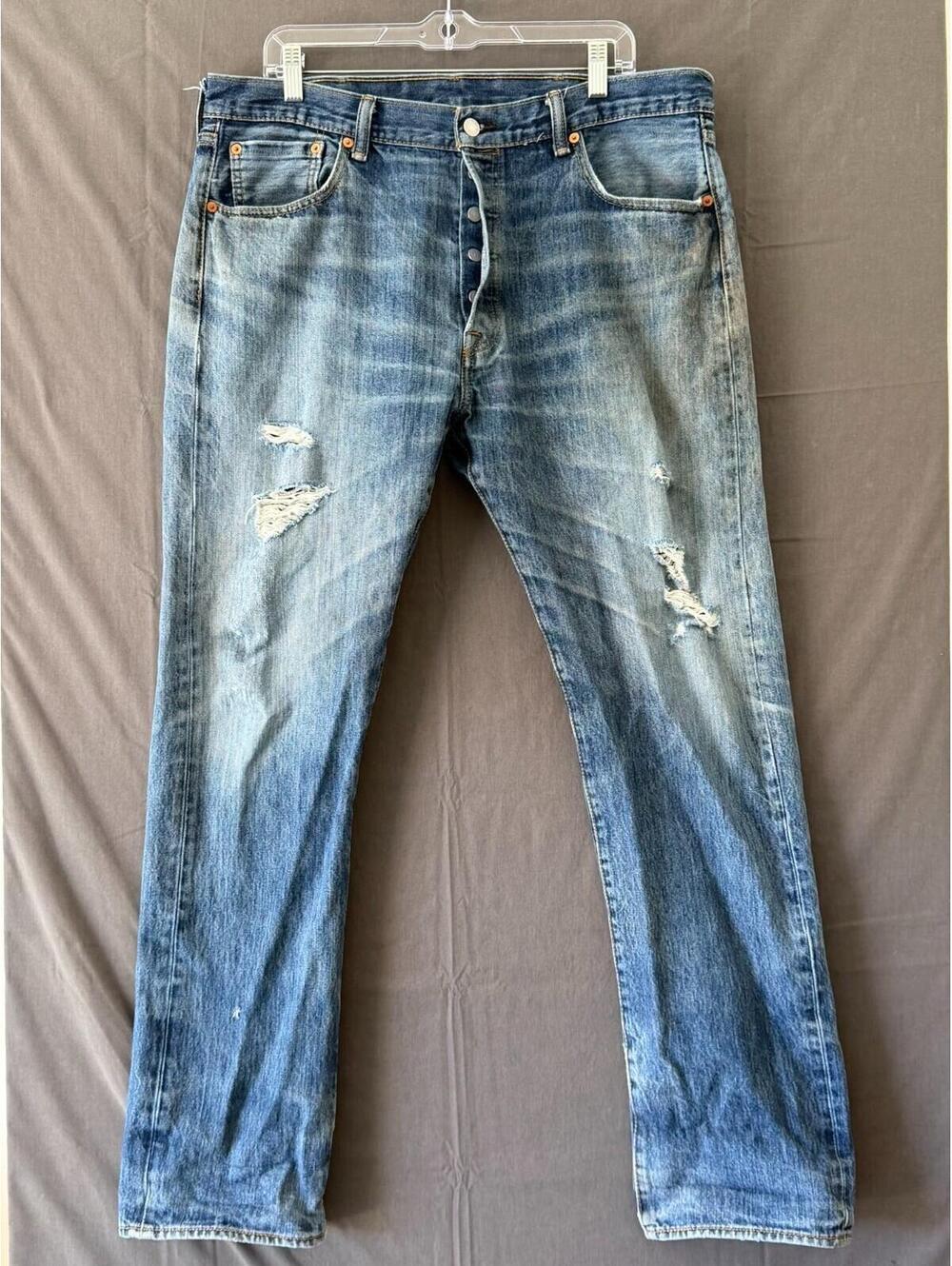 Levis 501 Button Fly Jeans Mens 38x34 Distressed Medium Wash Blue Denim Straight